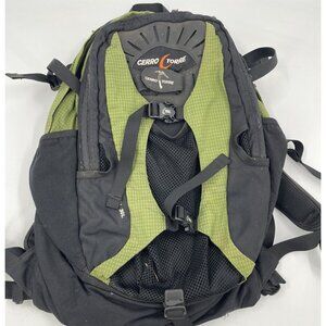 Cerro Torre Stealth 30L Green/Black Hiking Backpack‎